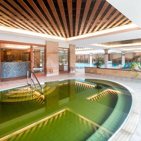 Aquarell Hotel Cegléd Екстериор снимка